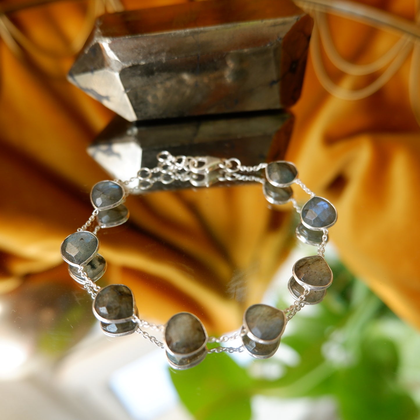Lavinia - Labradorite faceted Silver Pear Bracelet - matching earrings
