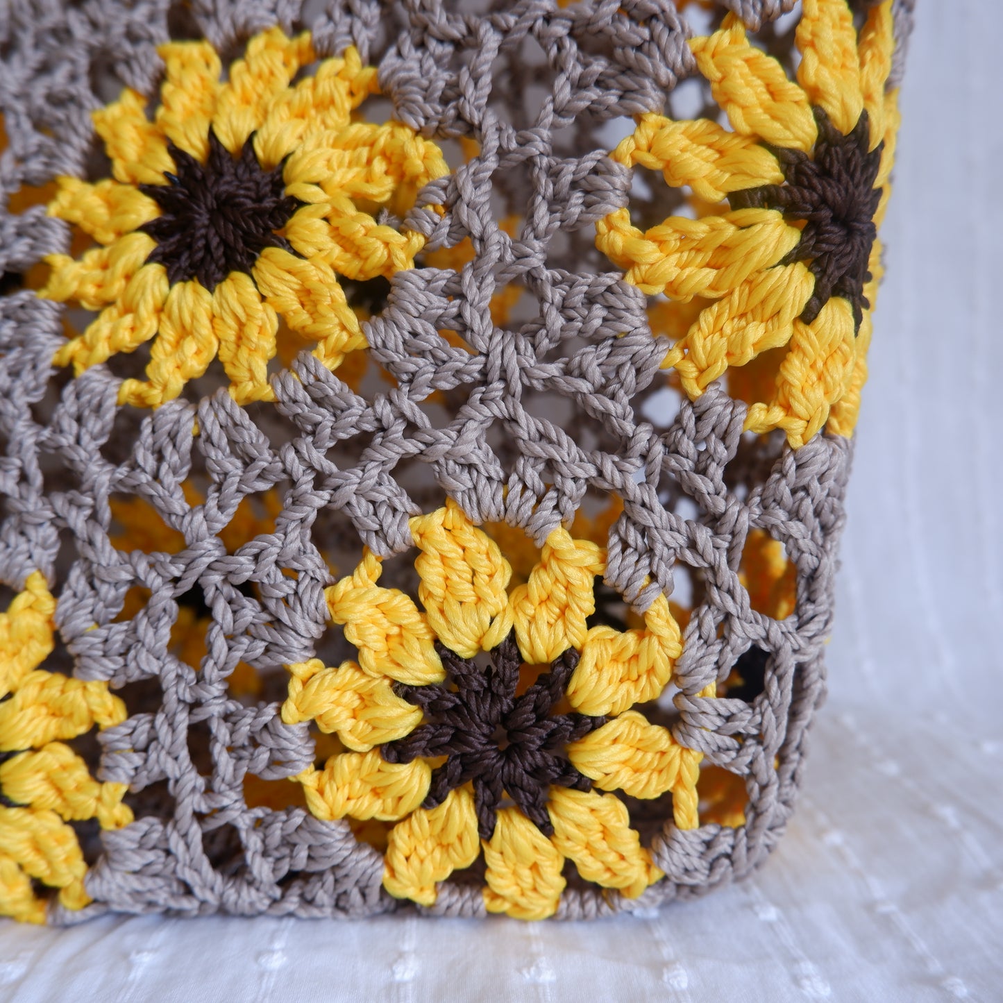 Floral Crochet Bag Beige Sunflowers