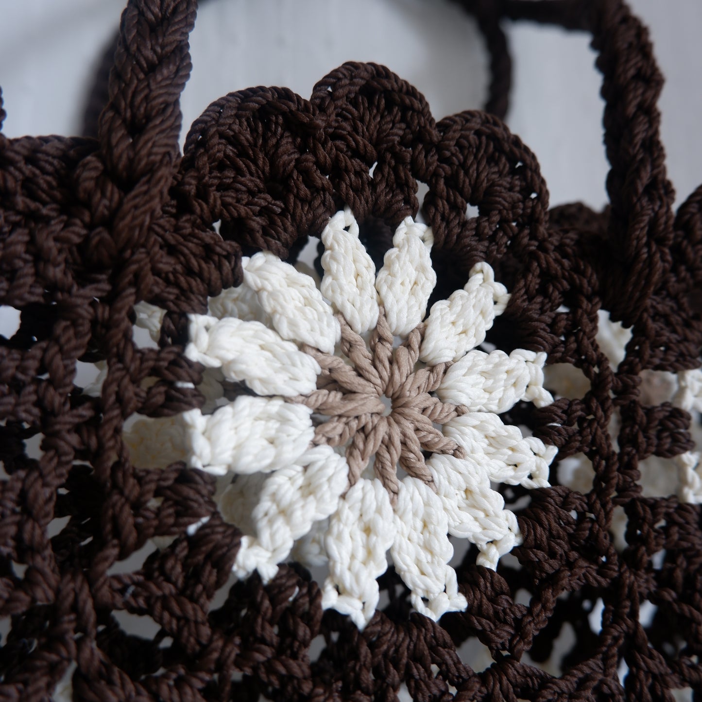 Floral Crochet Bag Dark Coco