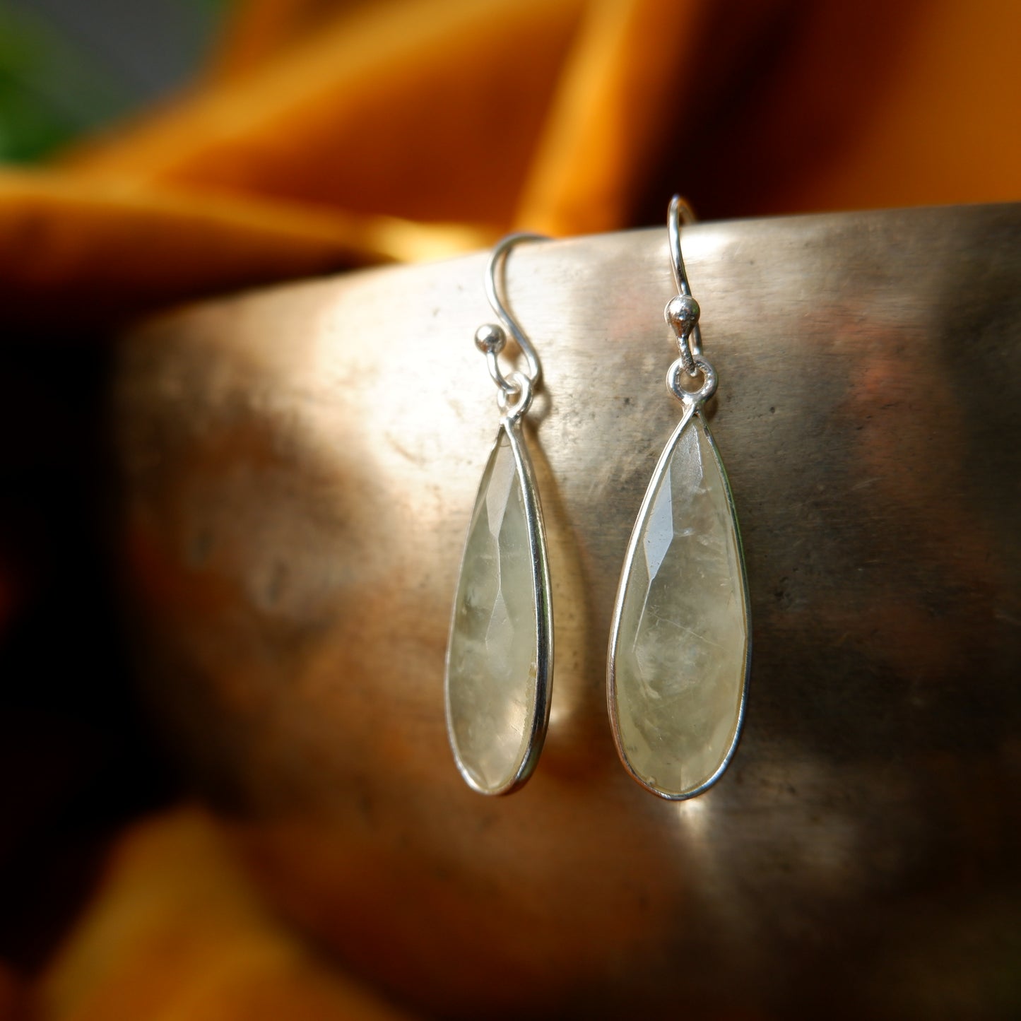 Fleur - Prehnite faceted Silver Drop Earrings