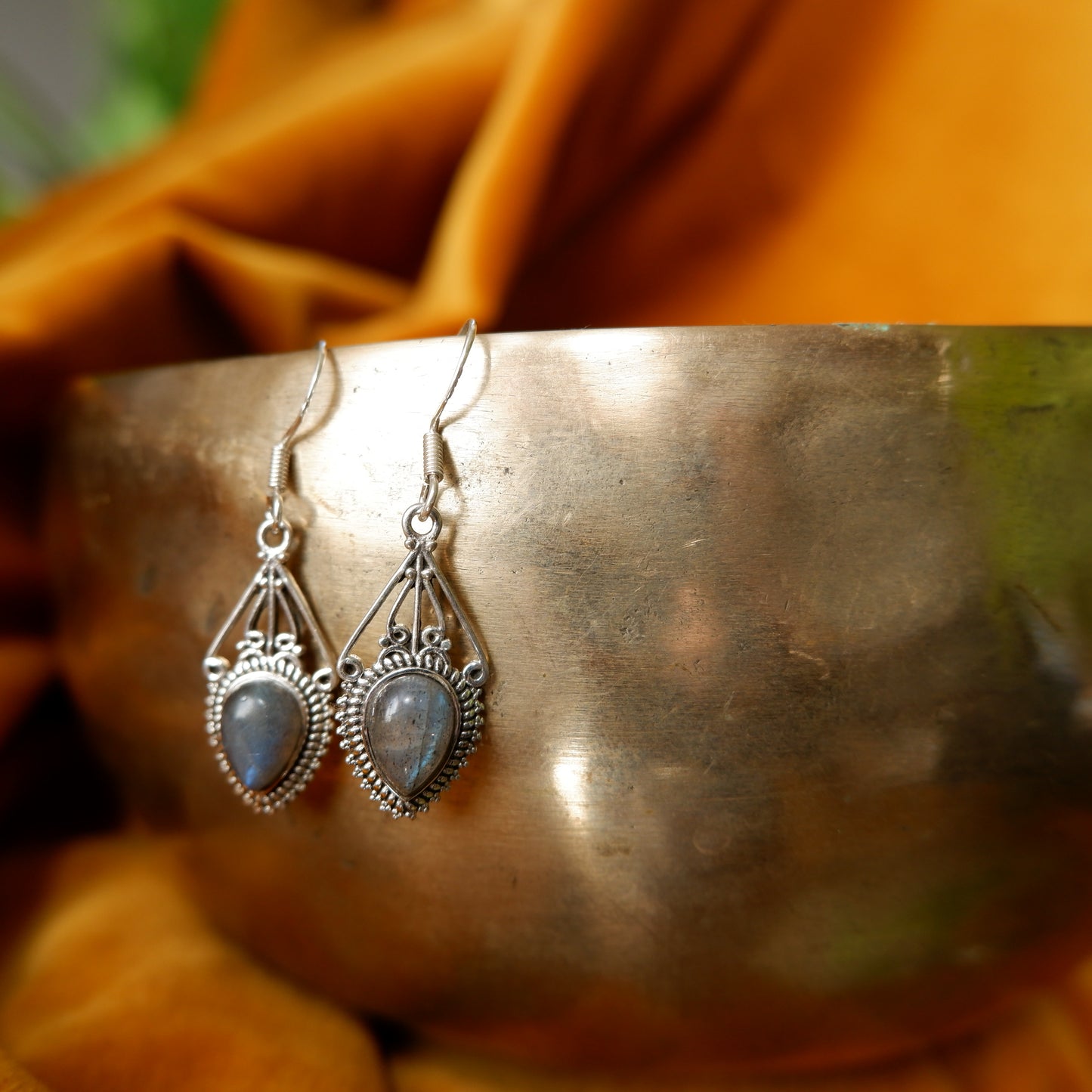 Celine - Labradorite filigree Silver Drop Earrings