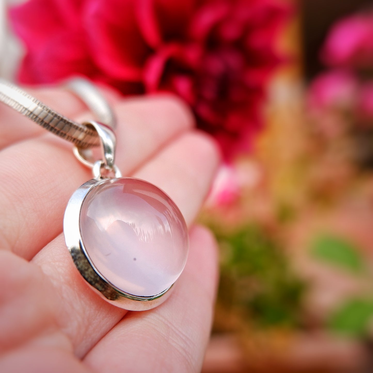 Rose Quartz Round Pendant