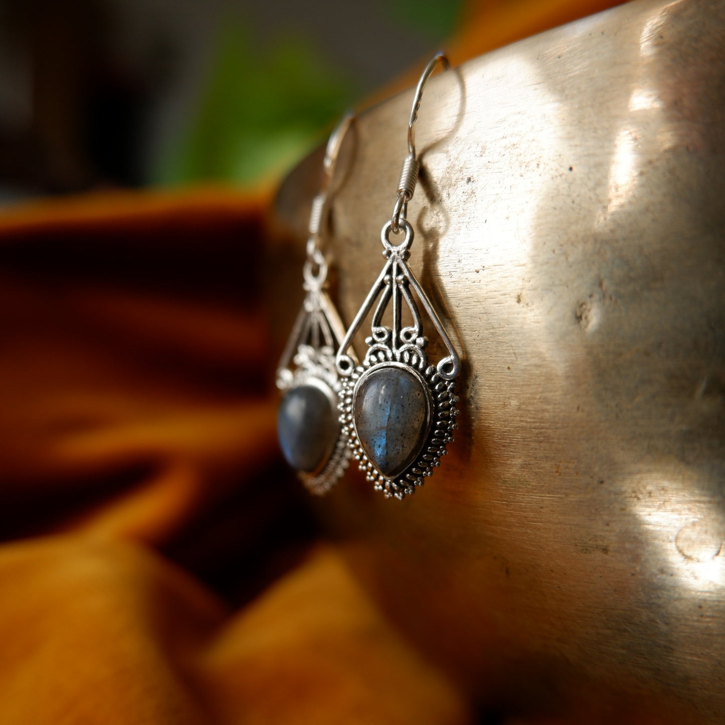 Celine - Labradorite filigree Silver Drop Earrings