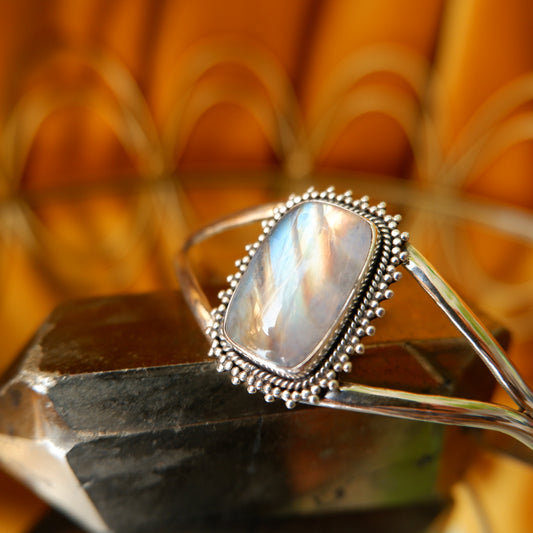 Whinnie - Moonstone Cuff