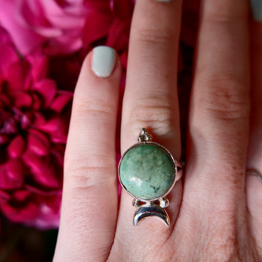 Turquoise Round Moon Ring