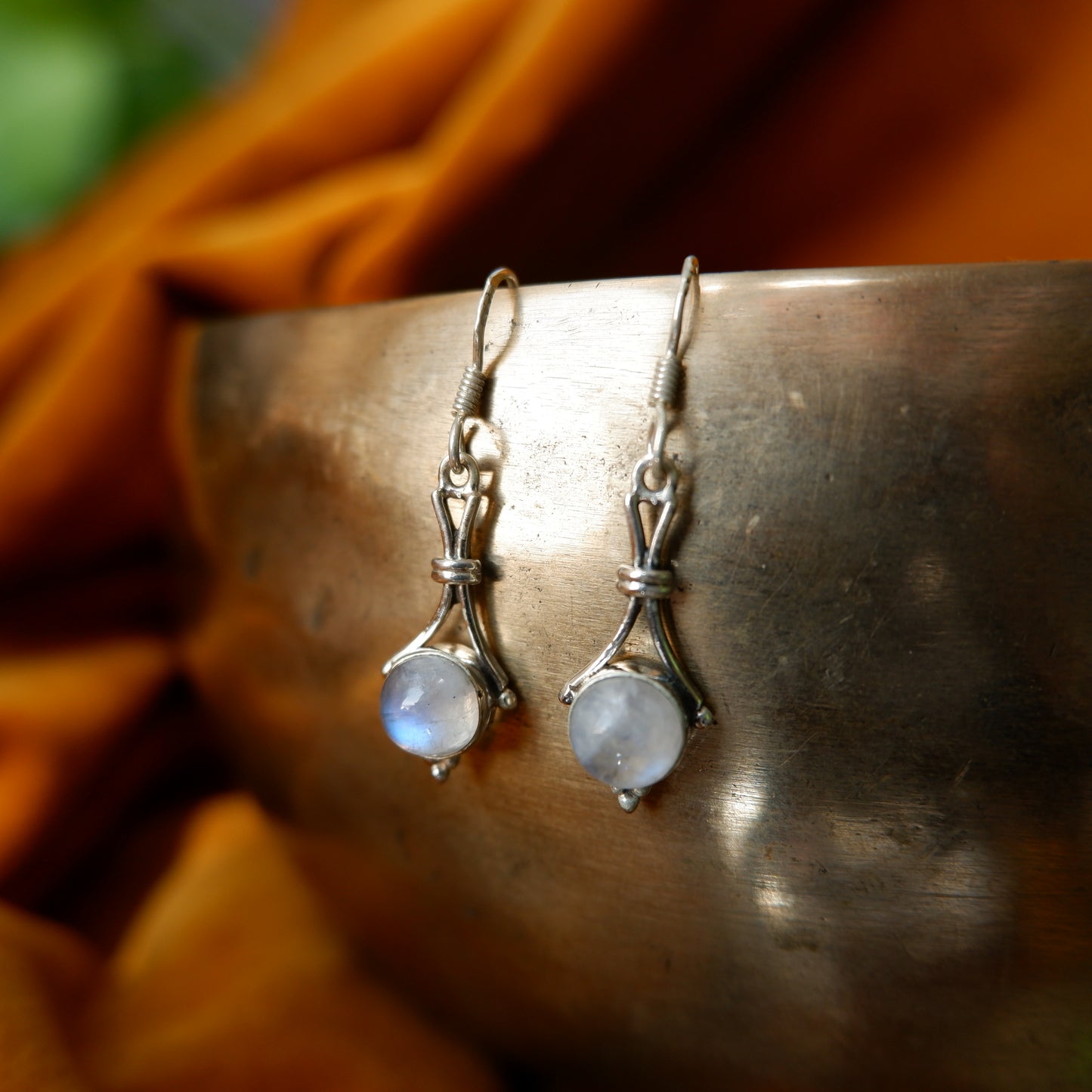 Ilana - Moonstone twirled Silver Drop Earrings