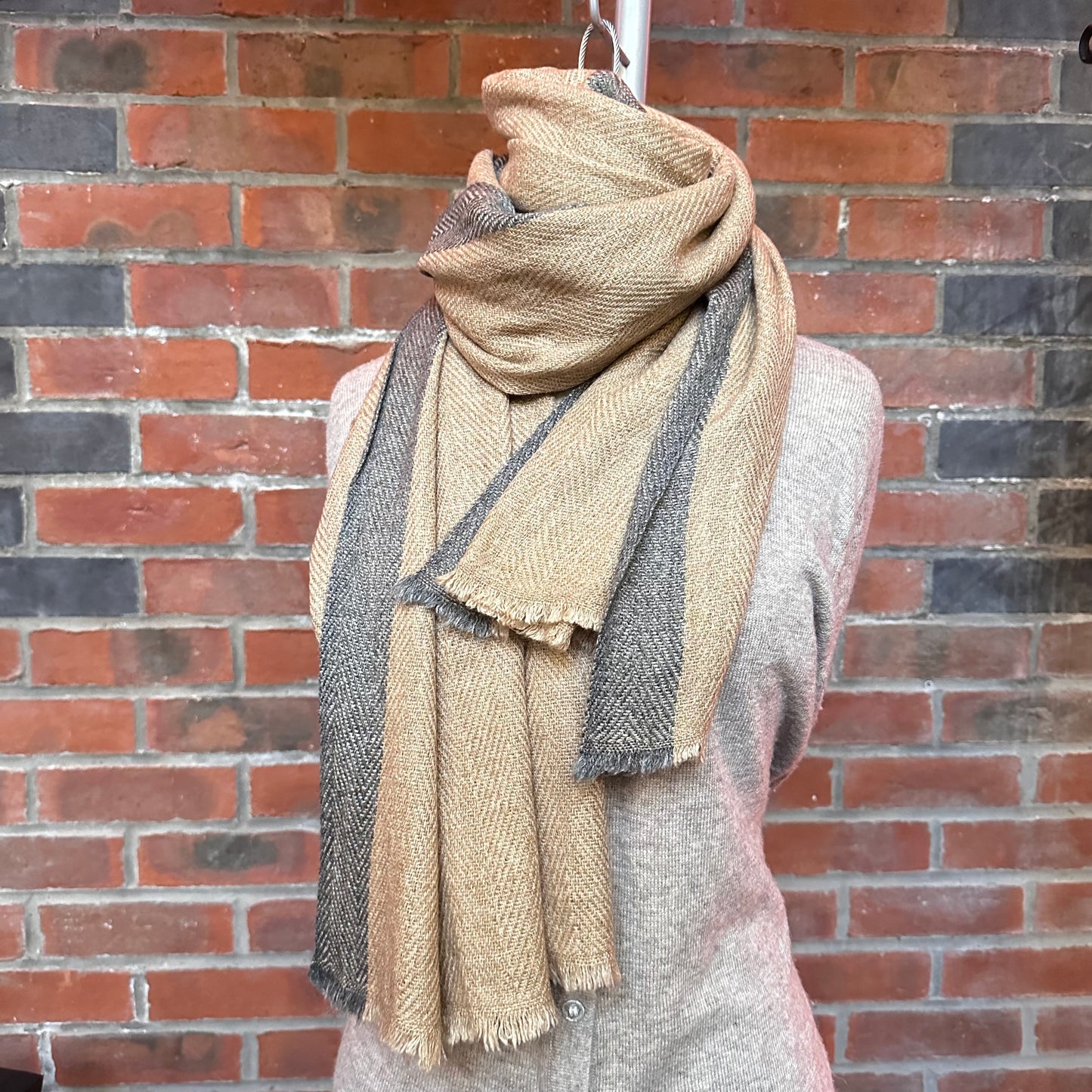 Cashmere Scarf - Caramel Edged