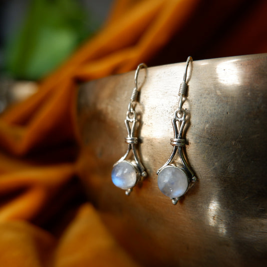 Ilana - Moonstone twirled Silver Drop Earrings