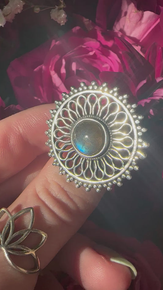 Mandala Labradorite Ring